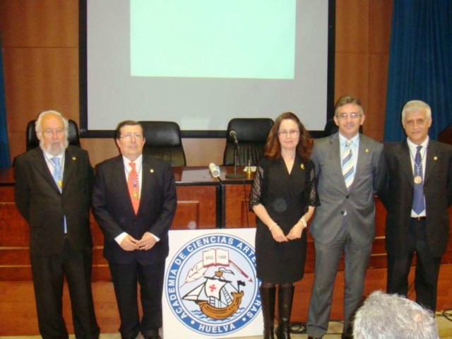 Ingreso de Encarnación Lemus López en la Academia